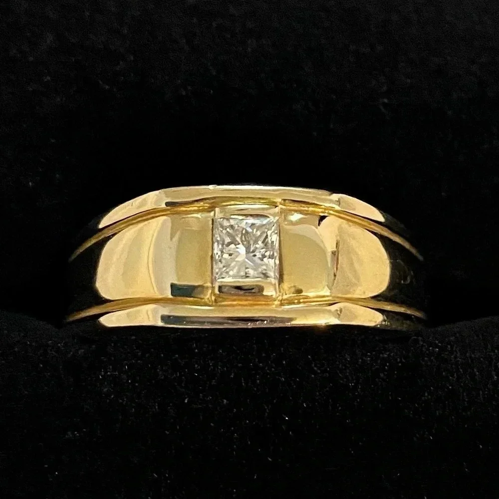 Mens Diamond Solitaire & 14k Gold Ring
